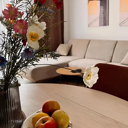 Bright & Sunny Two Bedroom 杜布罗夫尼克