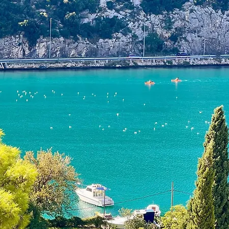 Bright & Sunny Two Bedroom Apartmán Dubrovník