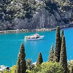 Bright & Sunny Two Bedroom * Dubrovnik