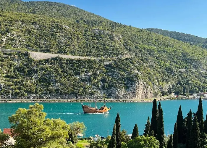 Bright & Sunny Two Bedroom Dubrovnik
